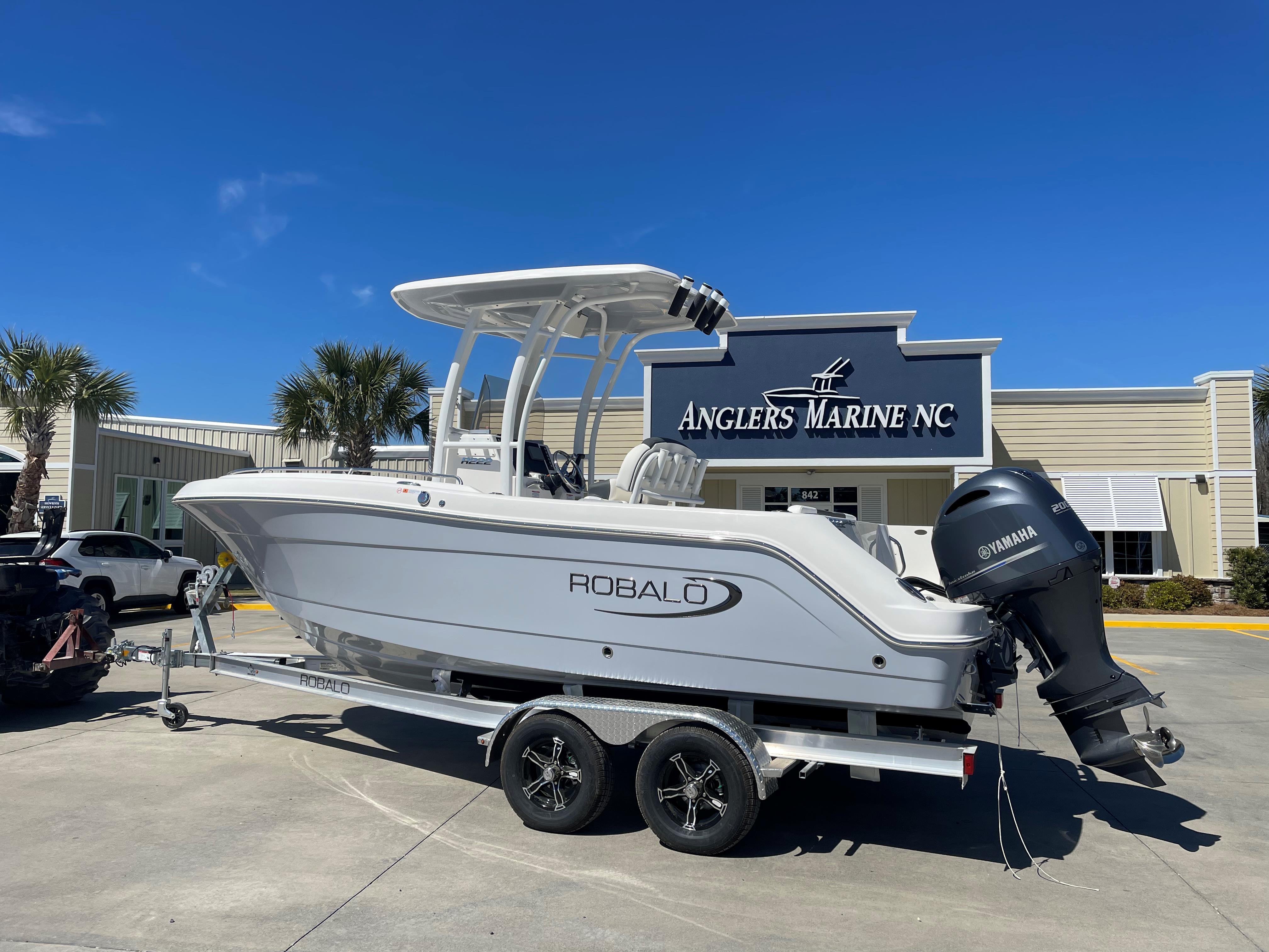 New 2026 Robalo R222 Explorer Alloy Gray Boat for Sale | Anglers Marine