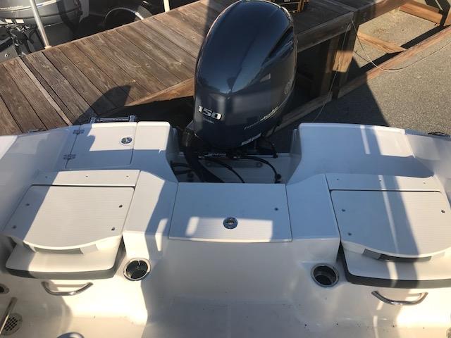 New 2026 Robalo R200 Shark Gray/White Boat for Sale | Anglers Marine