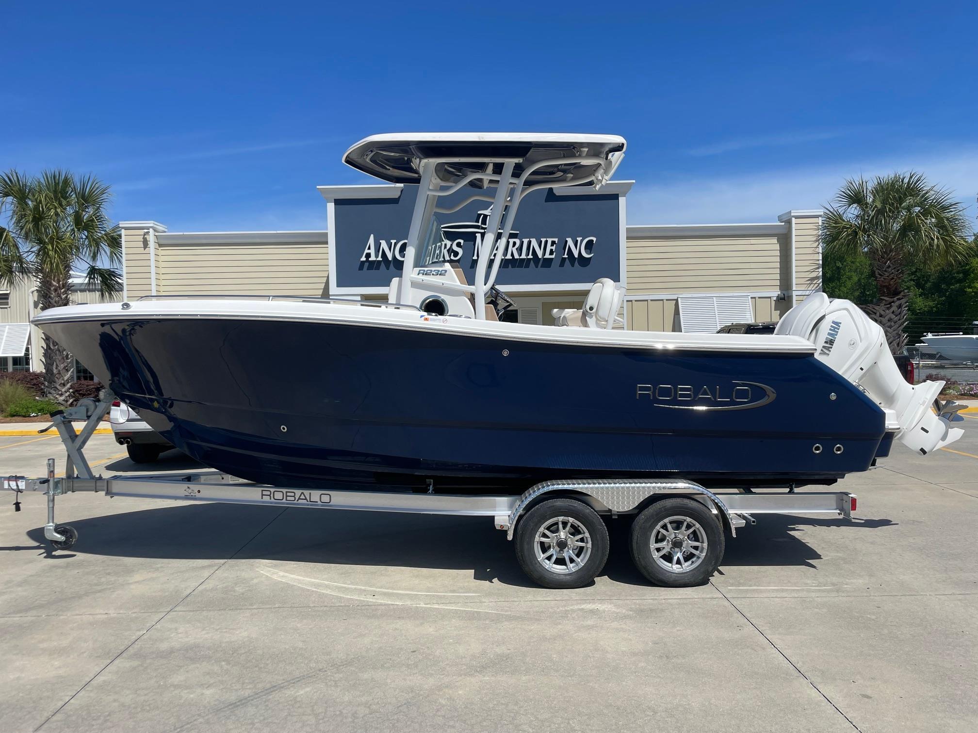 New 2026 Robalo R232 Explorer Biscayne Blue Boat for Sale | Anglers Marine
