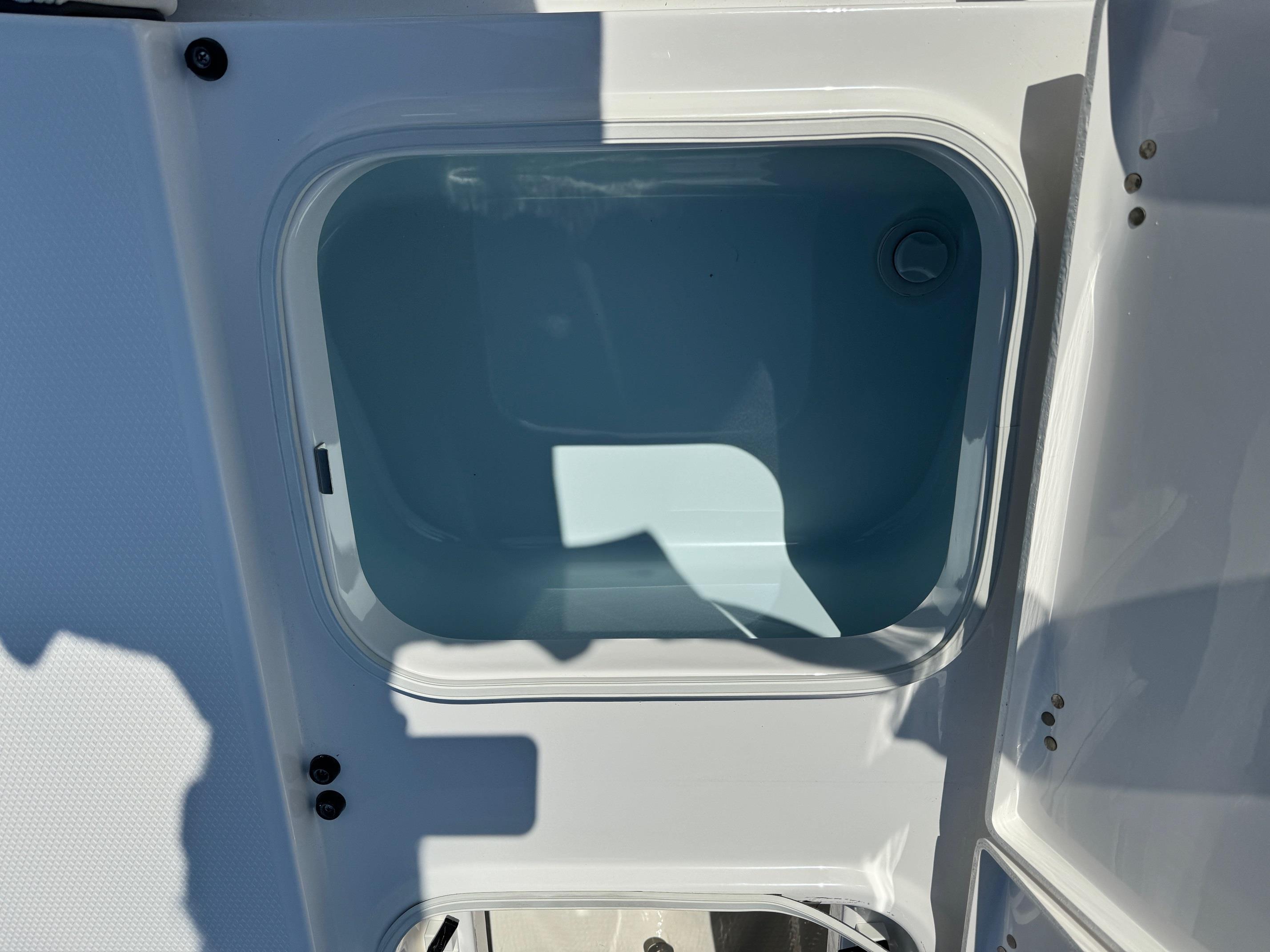 New 2025 Robalo 246 Cayman Shark Gray Boat for Sale | Anglers Marine