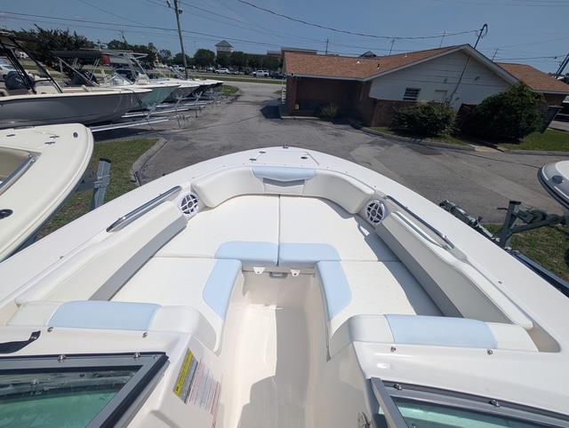 New 2025 Robalo R207 Ice Blue Boat for Sale | Anglers Marine