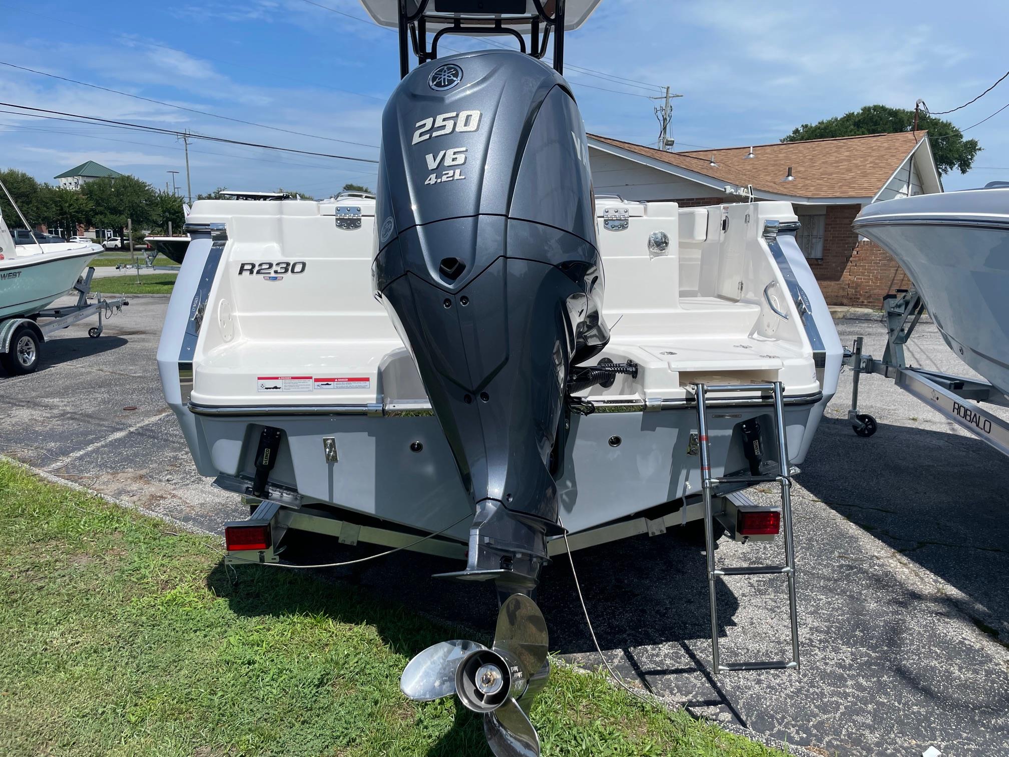 New 2025 Robalo R230 Alloy Gray Boat for Sale | Anglers Marine