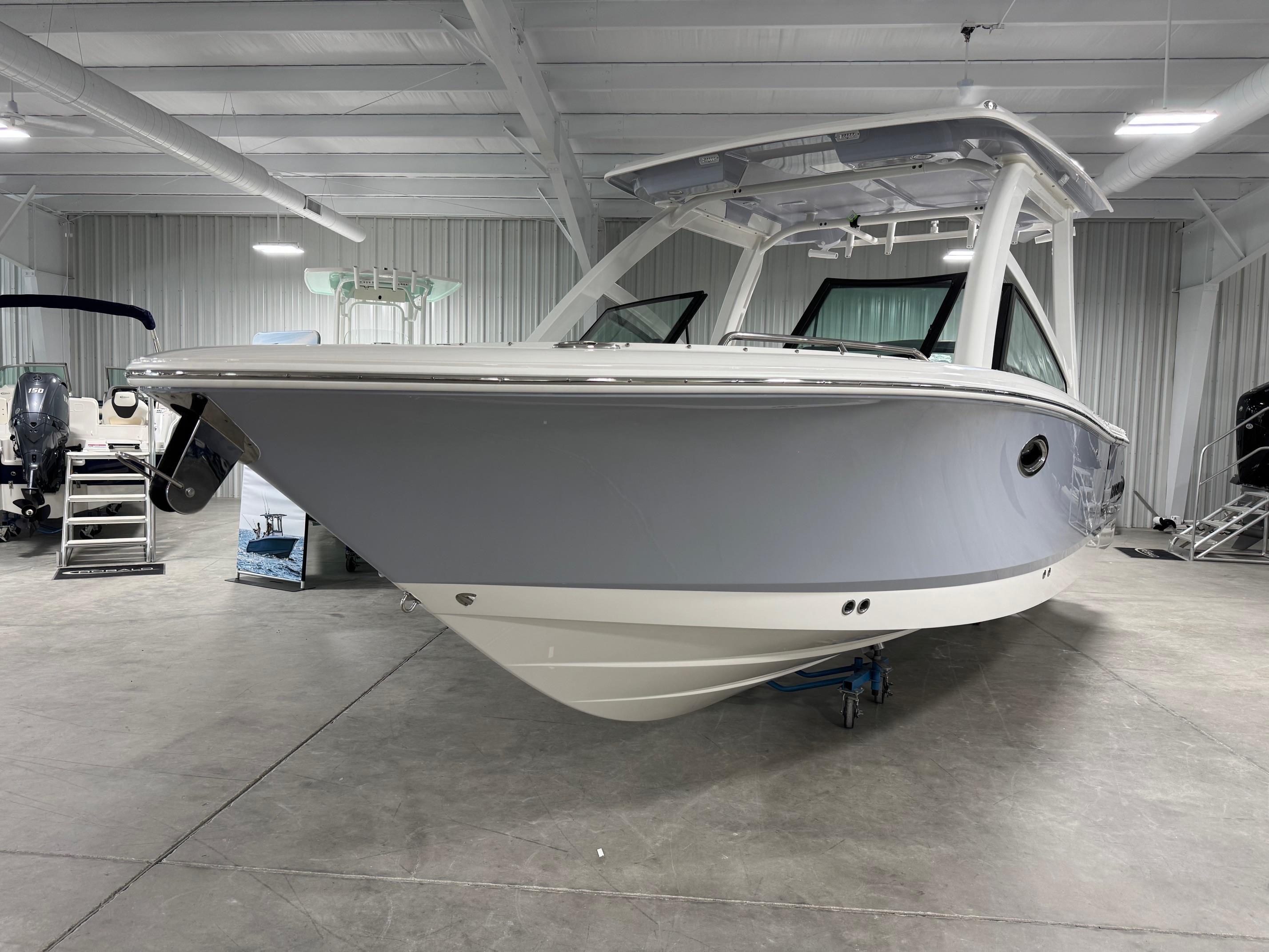 Robalo R257 New 2026 Robalo R257 Alloy Gray/White Boat for Sale | Anglers Marine