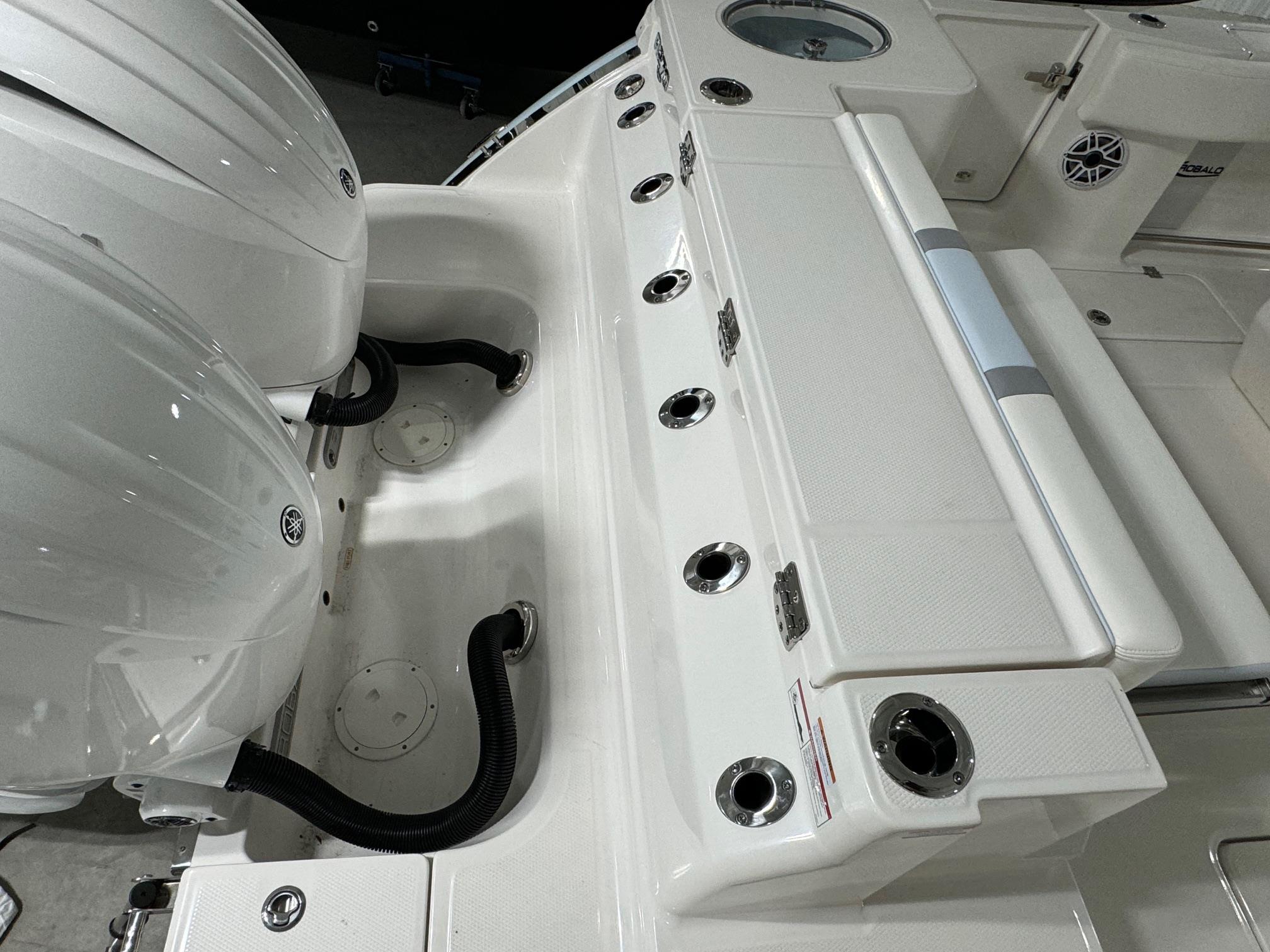 New 2025 Robalo R270 Ice Blue Boat for Sale | Anglers Marine
