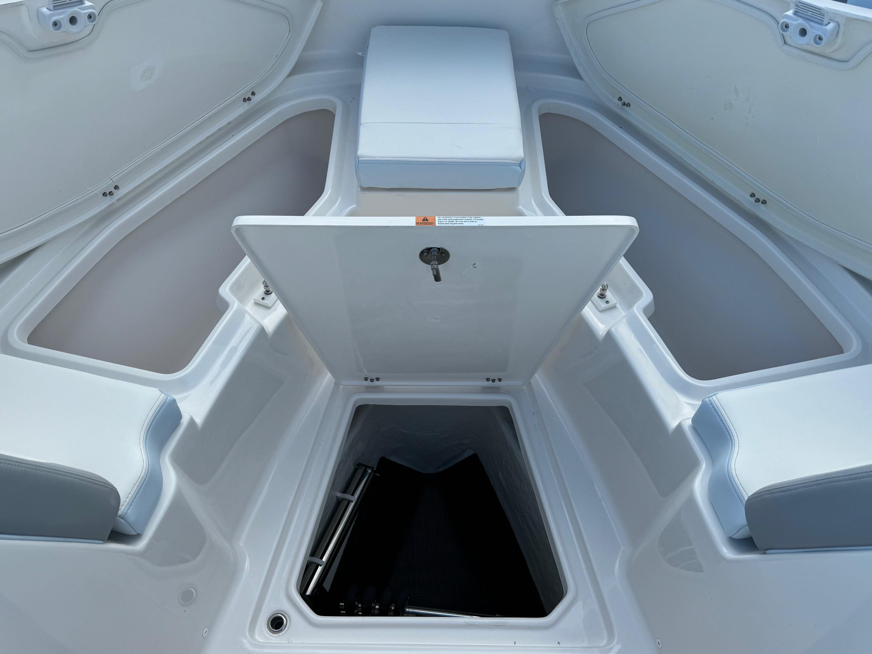 New 2025 Robalo R360 Ice Blue/White Boat for Sale | Anglers Marine