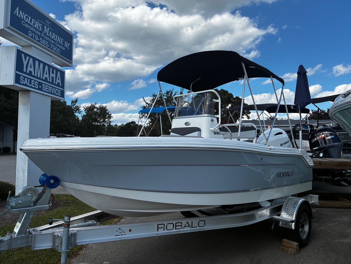 New 2026 Robalo R160 Alloy Gray/White Boat for Sale | Anglers Marine